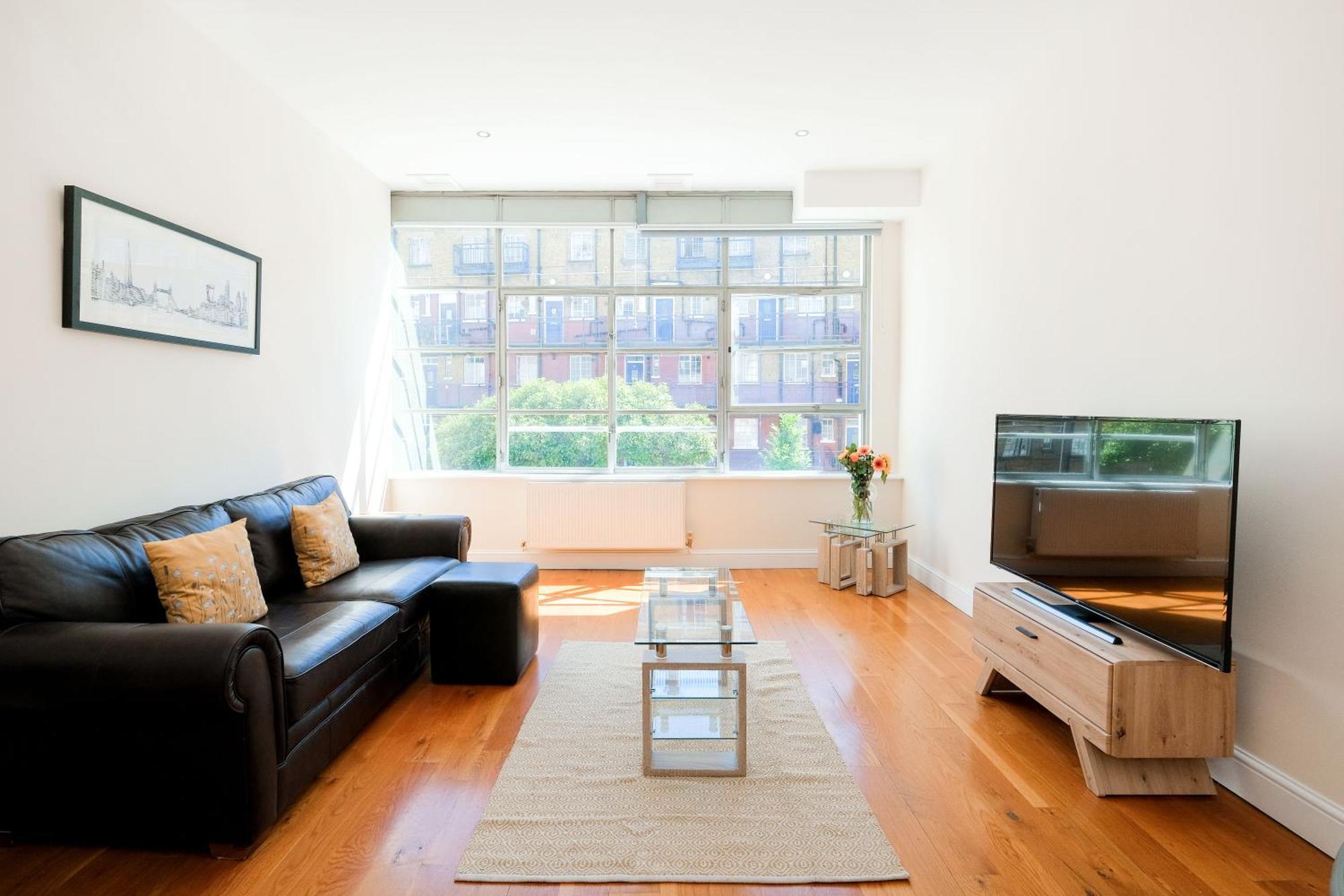 Lovely 2 Bed Flat In Canal Side Gated Development Apartment London Bagian luar foto